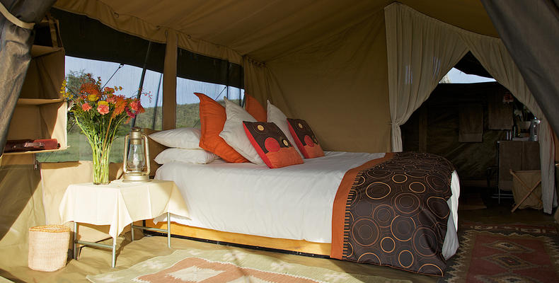Inside our custom built deluxe tents you’ll find bush elegance at its best.